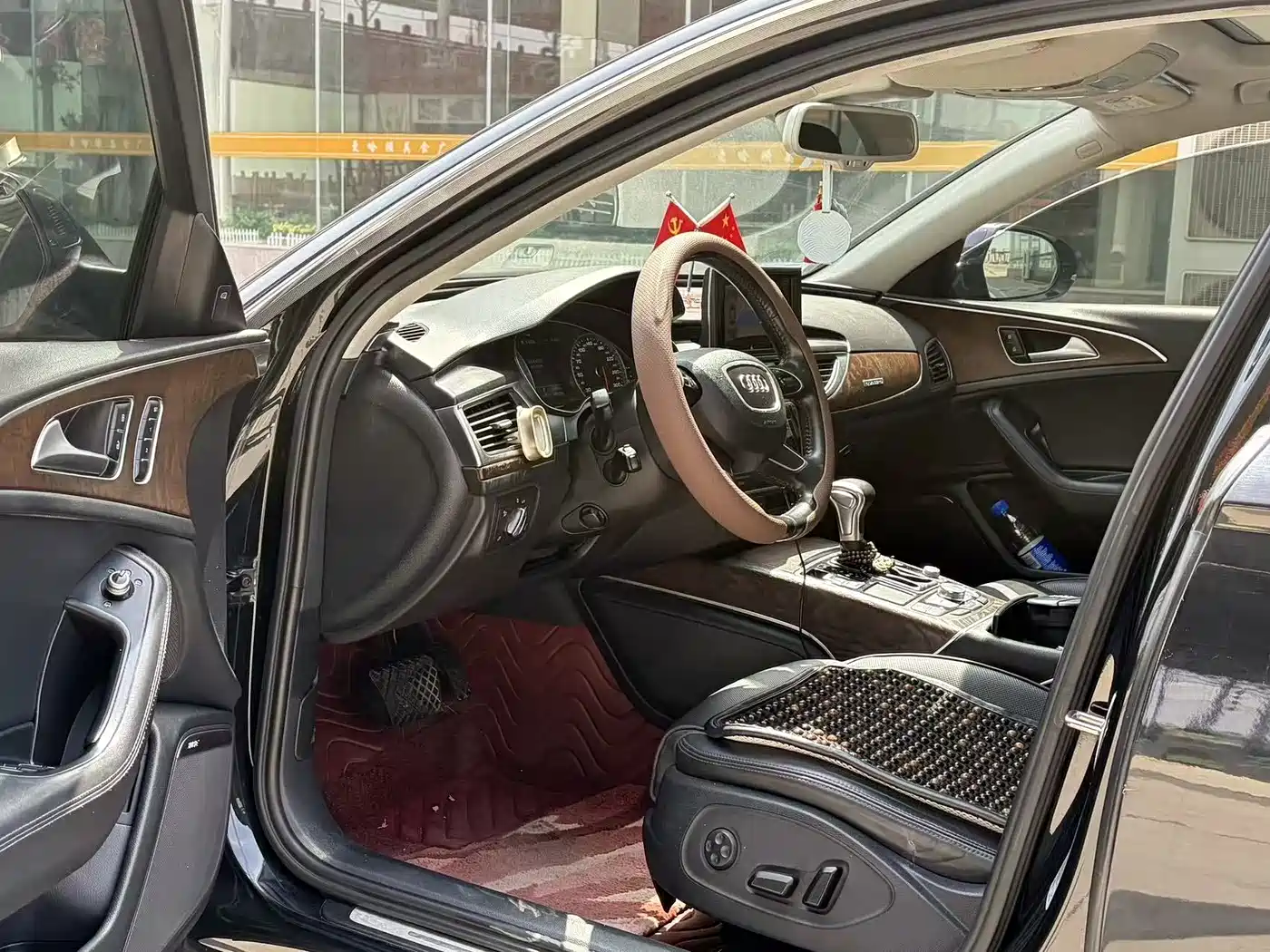 Фото 7 - Audi A6L