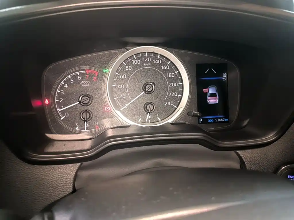 Toyota Corolla 2021 TNGA 1.5L CVT Elite Edition фото 12