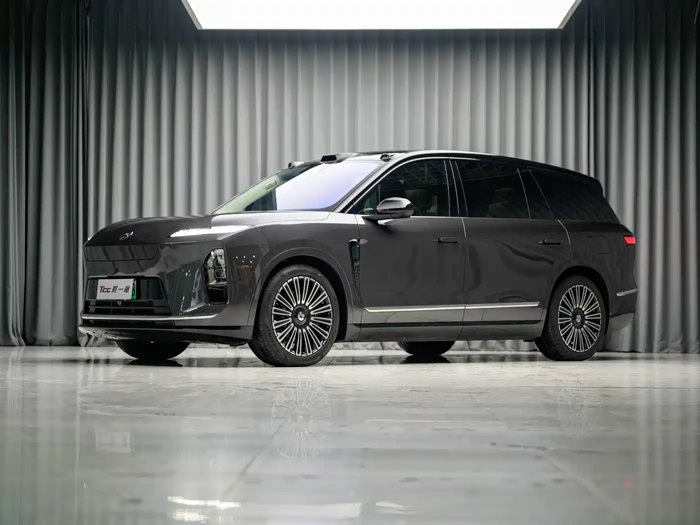 NIO ES8 2026 2025 Model 6-Seat Executive Luxury Edition