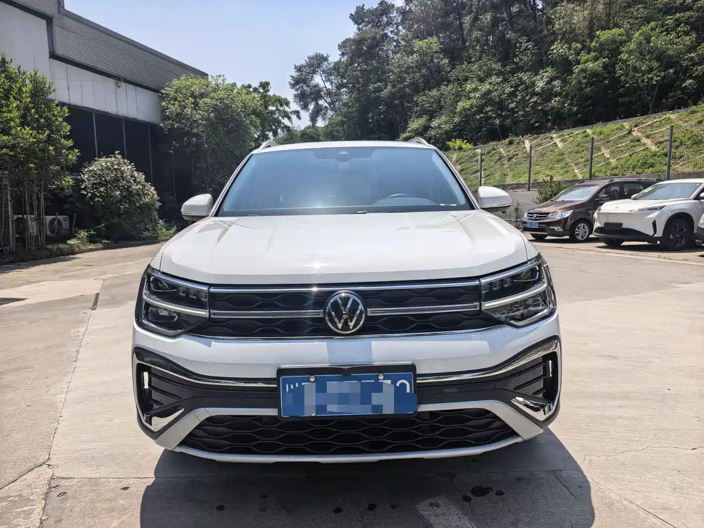 Volkswagen Tharu 2023 300TSI 2WD Full Moon Edition фото 2