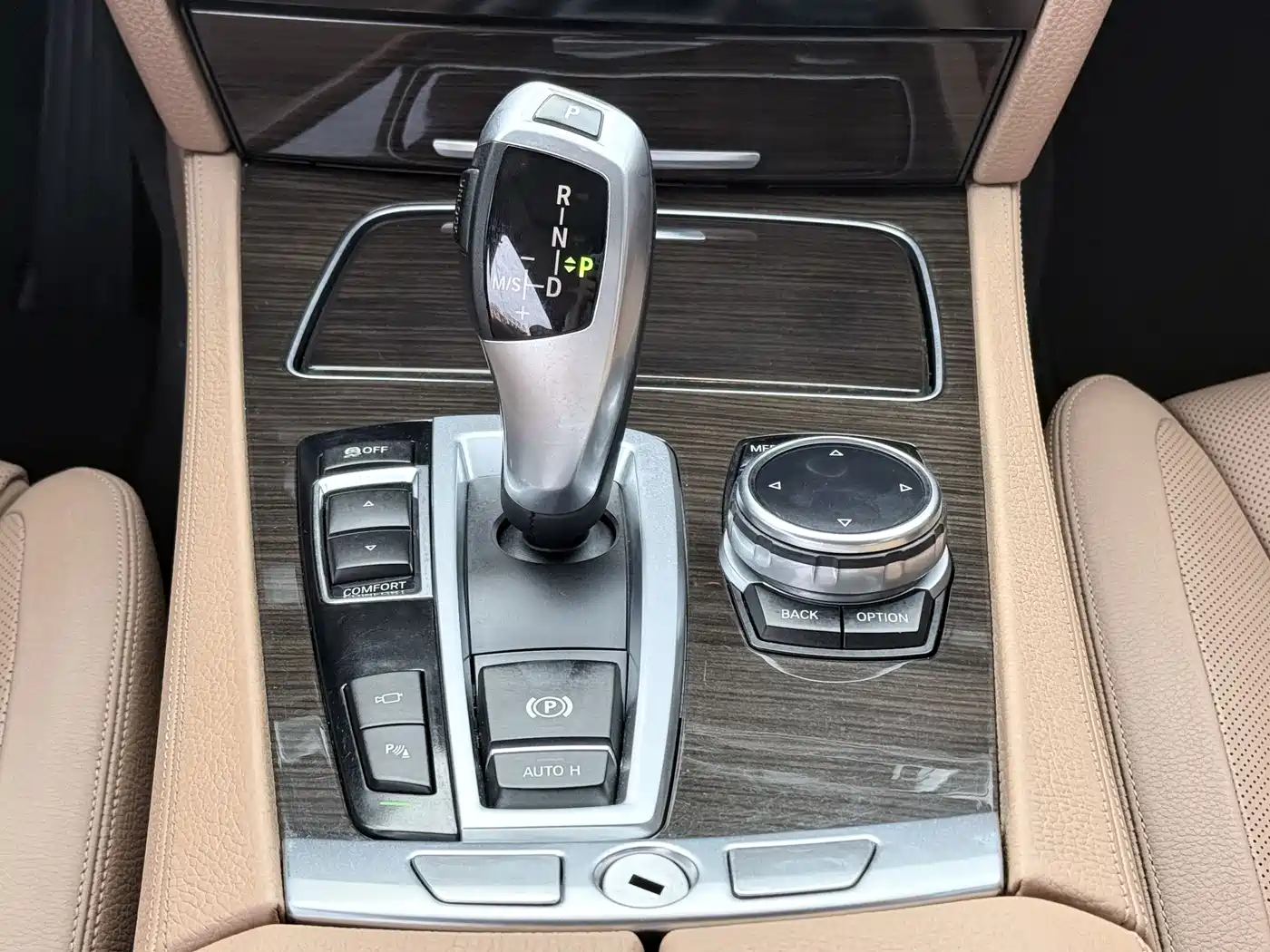 BMW 7 Series 2013 Model 730Li Luxury фото 12