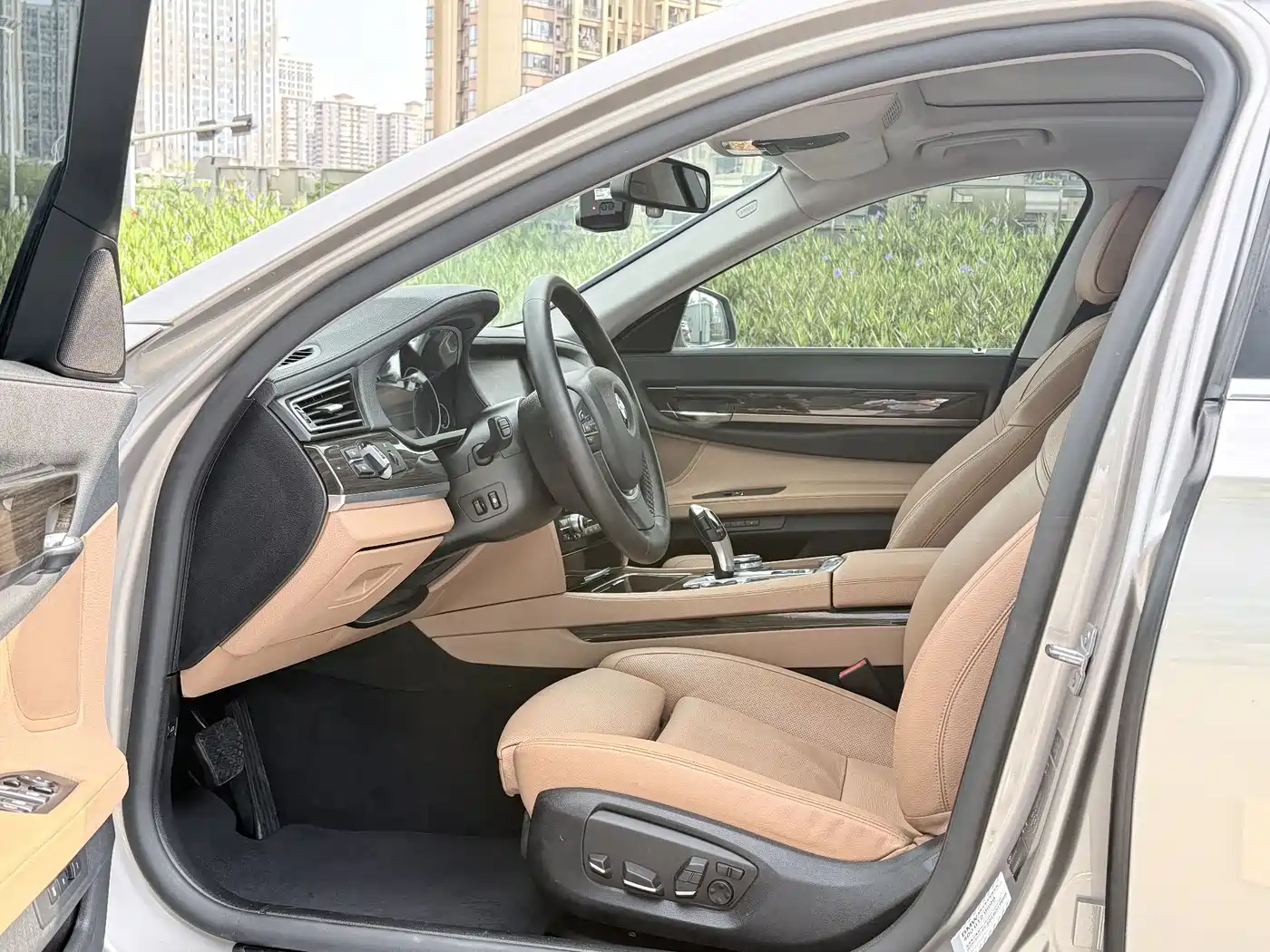 BMW 7 Series 2013 Model 730Li Luxury фото 5