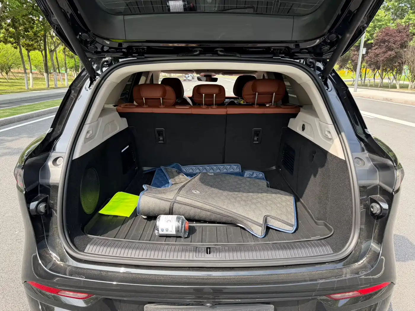 Voyah Auto VOYAH FREE 2024 Ultra Long Range Intelligent Driving Edition фото 12