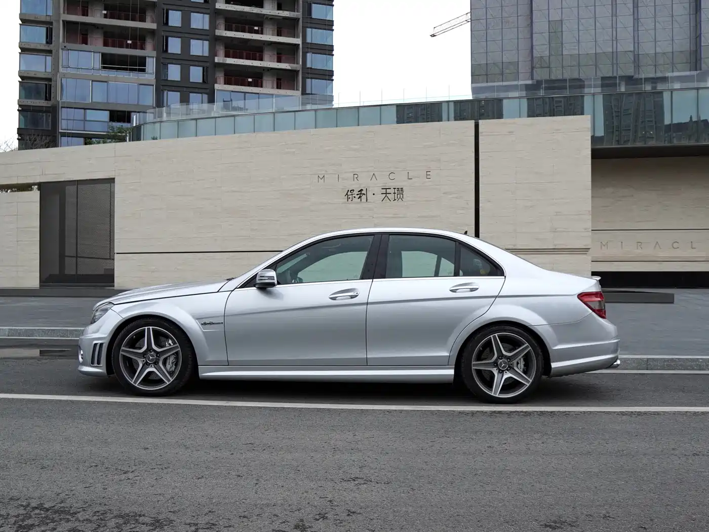 Mercedes-Benz C-Class AMG 2010 AMG C 63 Sport Enhanced Edition фото 4