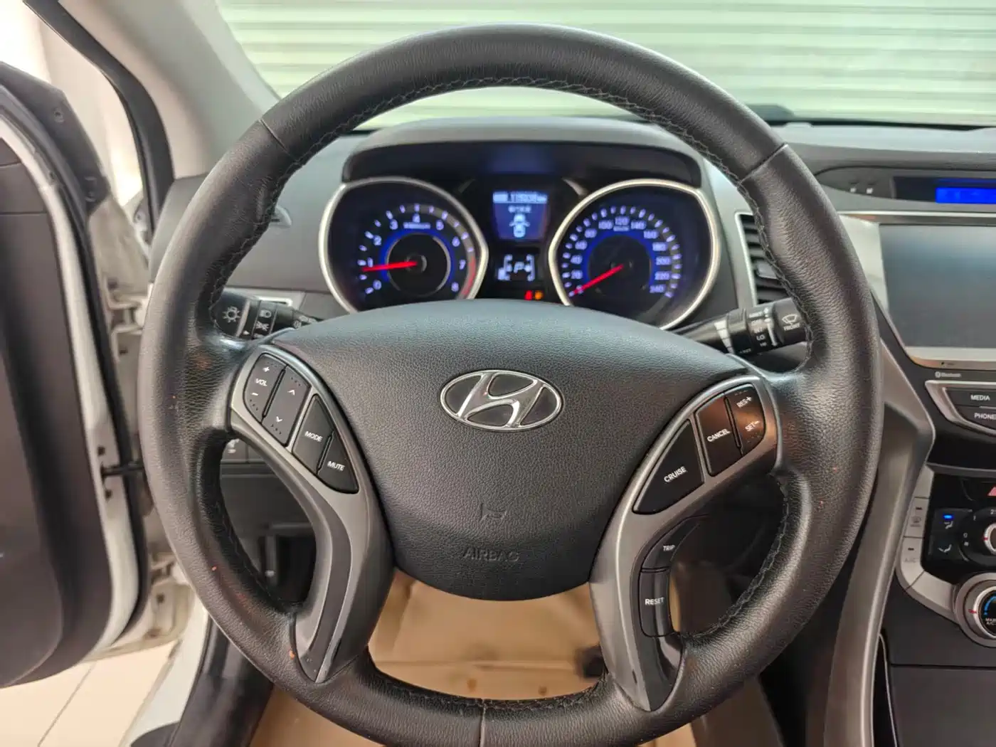 Hyundai Langdong 2015 1.6L Auto Premium фото 6