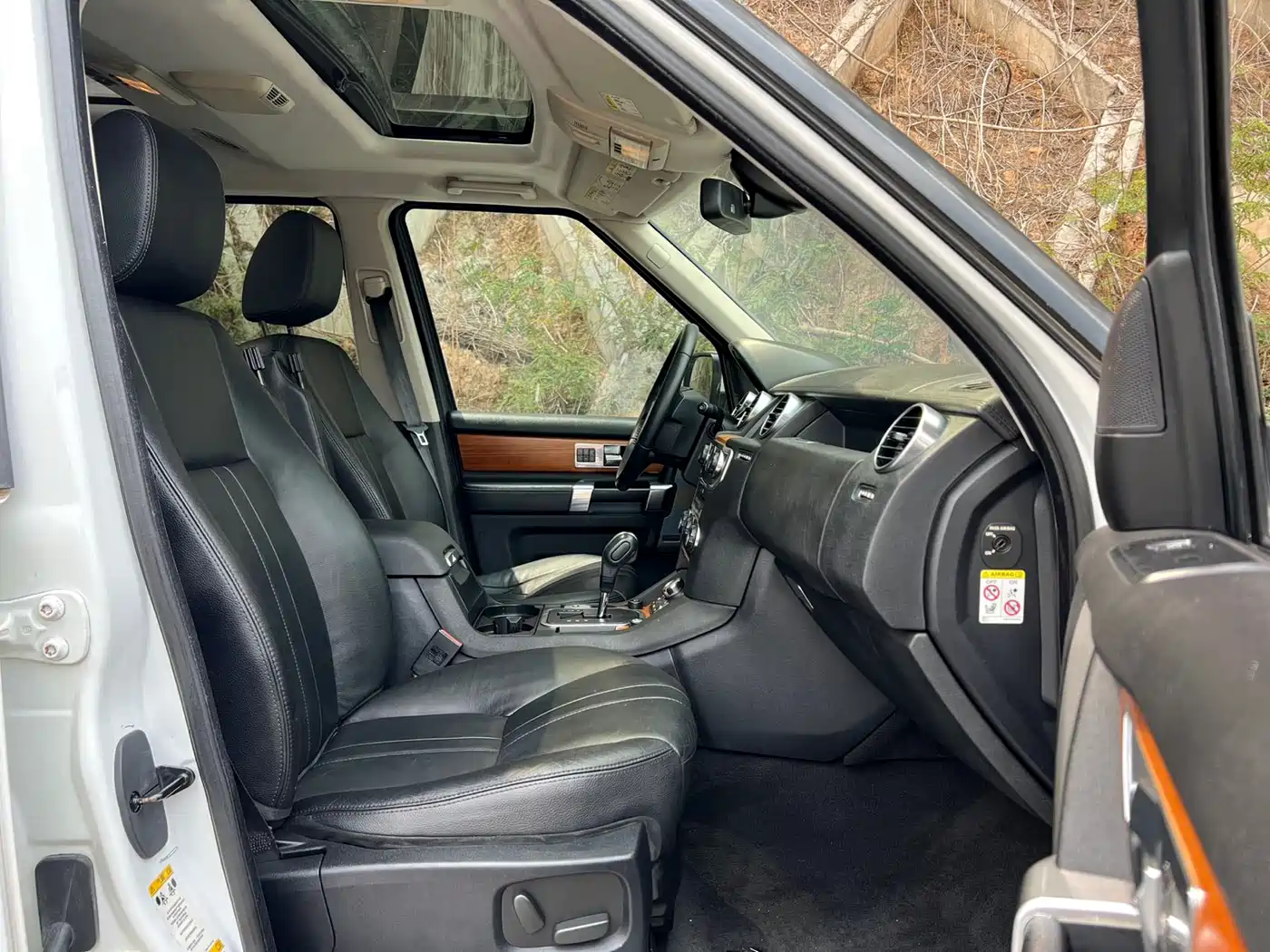 Land Rover Discovery 2011 3.0 SDV6 HSE Diesel фото 16