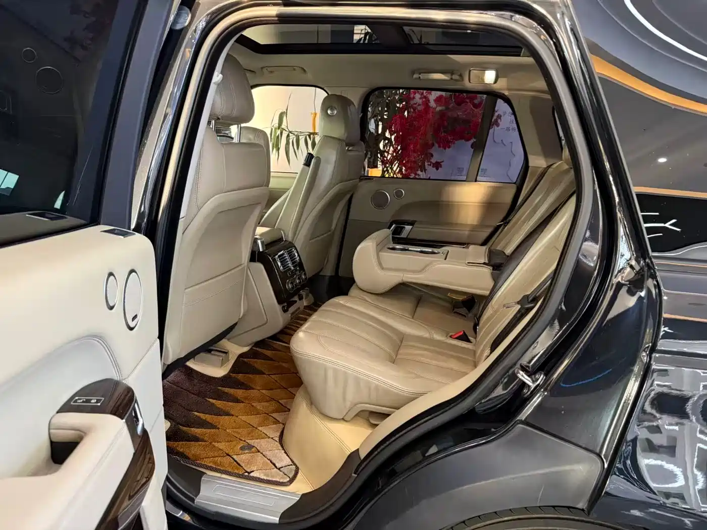 Land Rover Range Rover 2014 3.0 SC V6 Vogue фото 6