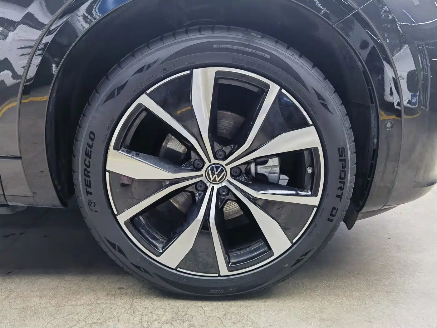 Volkswagen Talagon 2023 380TSI 4WD R-Line Celebration Edition фото 20