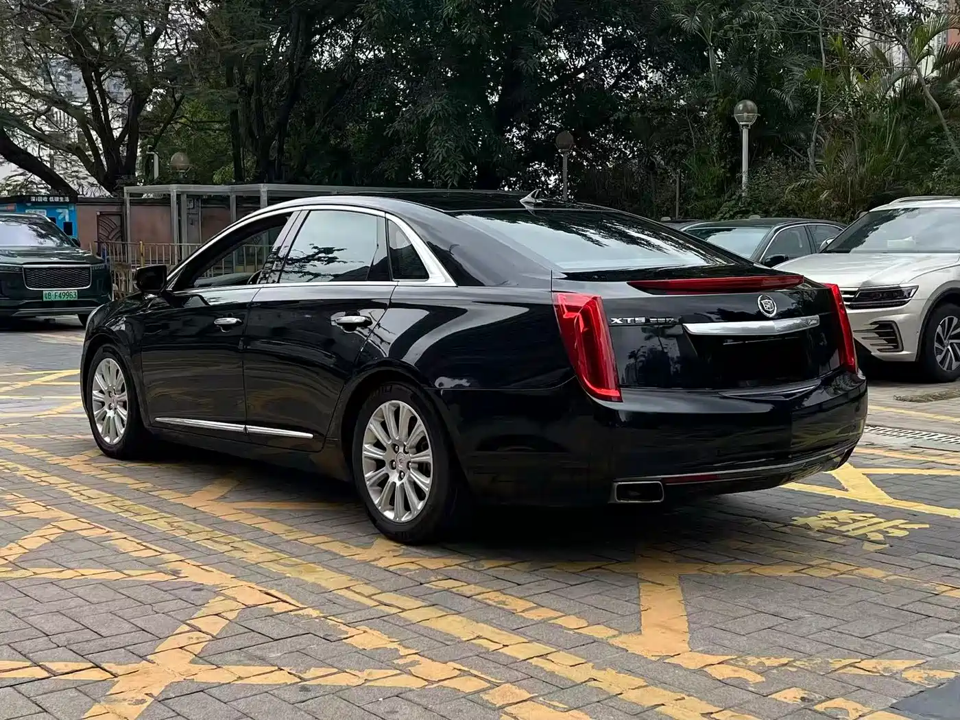 Cadillac XTS 2013 28T Luxury фото 11