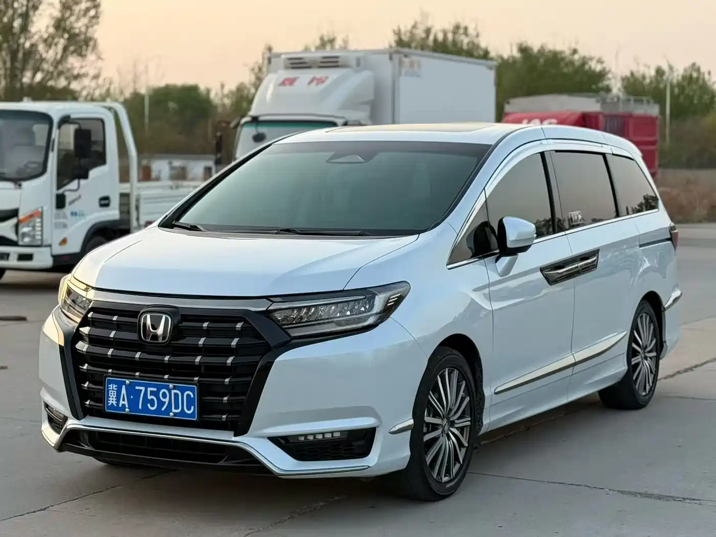 Honda Elysion 2024 2024 2.0L e:HEV Luxury Edition