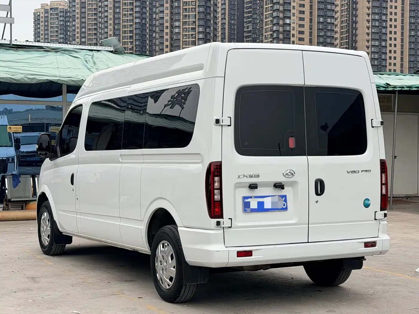 SAIC Maxus Xintu V80 2024 Aoyun Value Edition 6AMT Long Wheelbase Medium Roof 127Ps 6/7/8/9 Seats фото 6