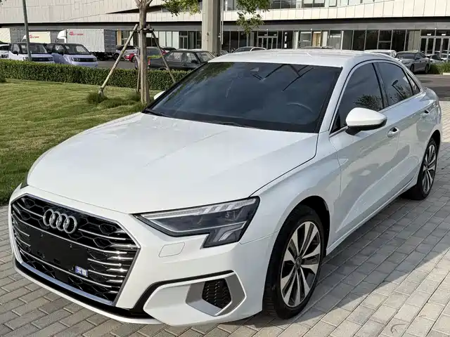 Audi A3 Рестайлинг, A3L Limousine 35 TFSI, Advance Elegant