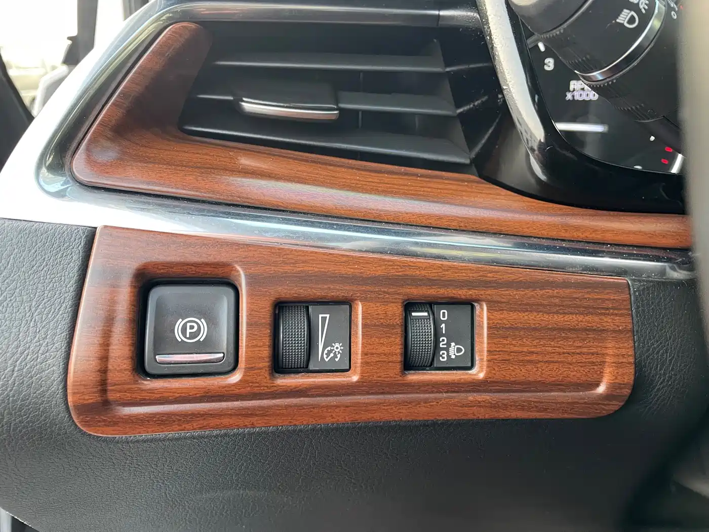 Cadillac XT5 2018 25T Luxury фото 13