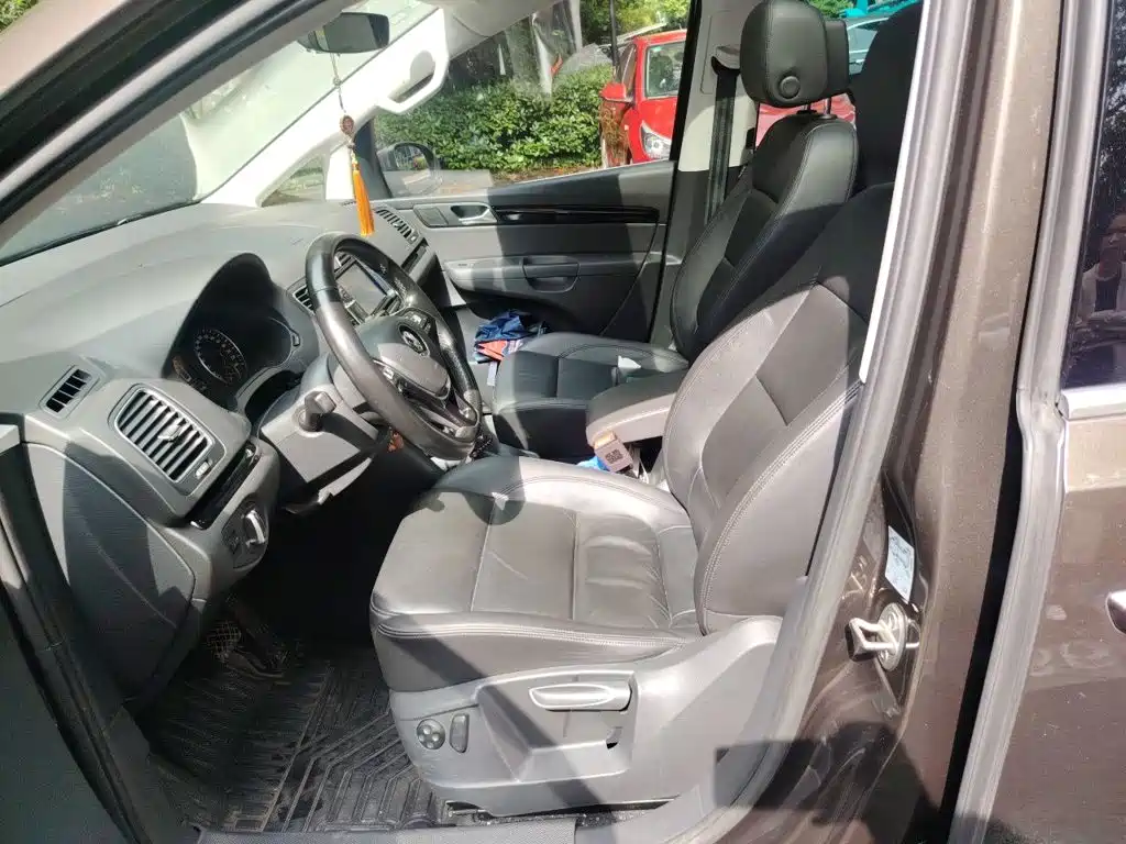 Volkswagen Sharan 2018 2018 380TSI Premium 7-Seater