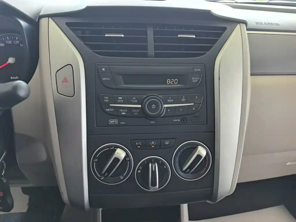 Venucia R50 2016 2016 Model 1.6L Automatic Elite Edition