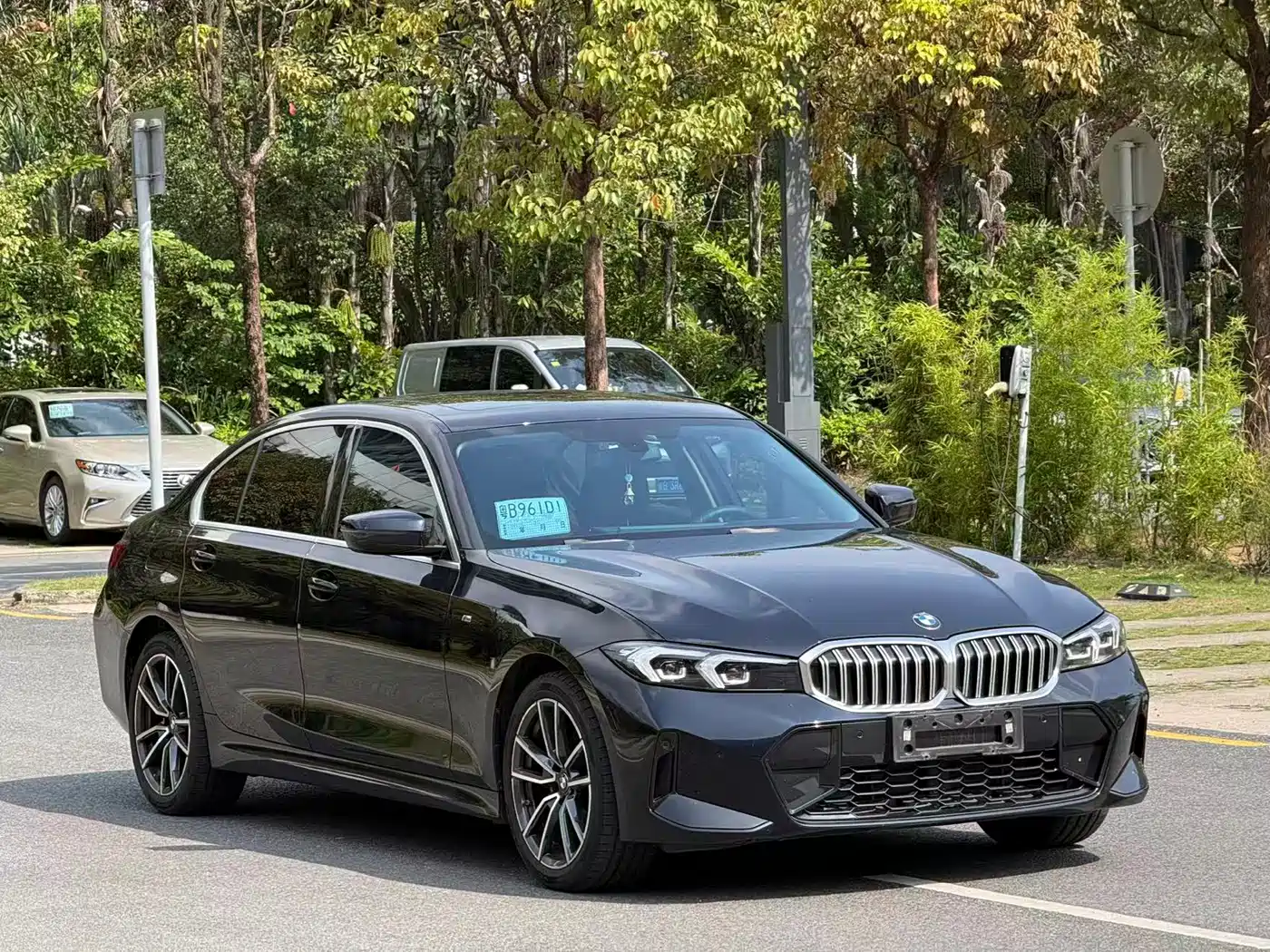 BMW 3 Series 2023 320Li M Sport Package фото 3