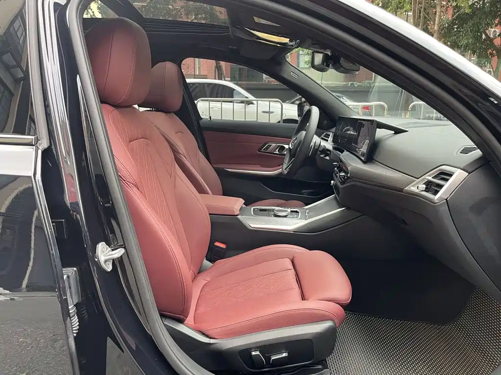 BMW 3-SERIES