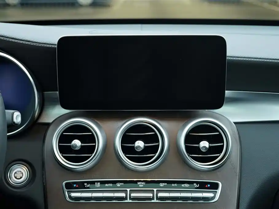 Mercedes-Benz GLC 2022 Model GLC 300 L 4MATIC Dynamic Edition фото 16