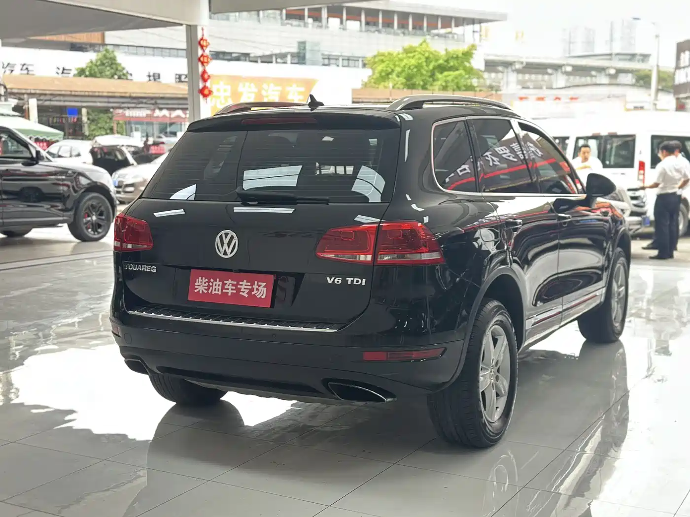 Volkswagen Touareg 2011 3.0TDI Diesel Comfort фото 6
