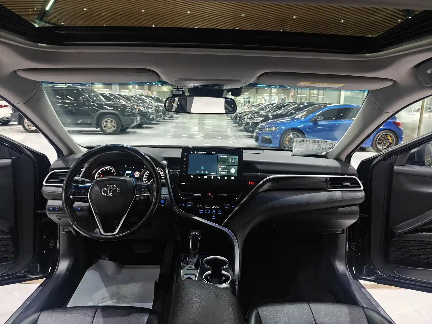Toyota Camry 2021 2.0G Luxury Edition фото 12