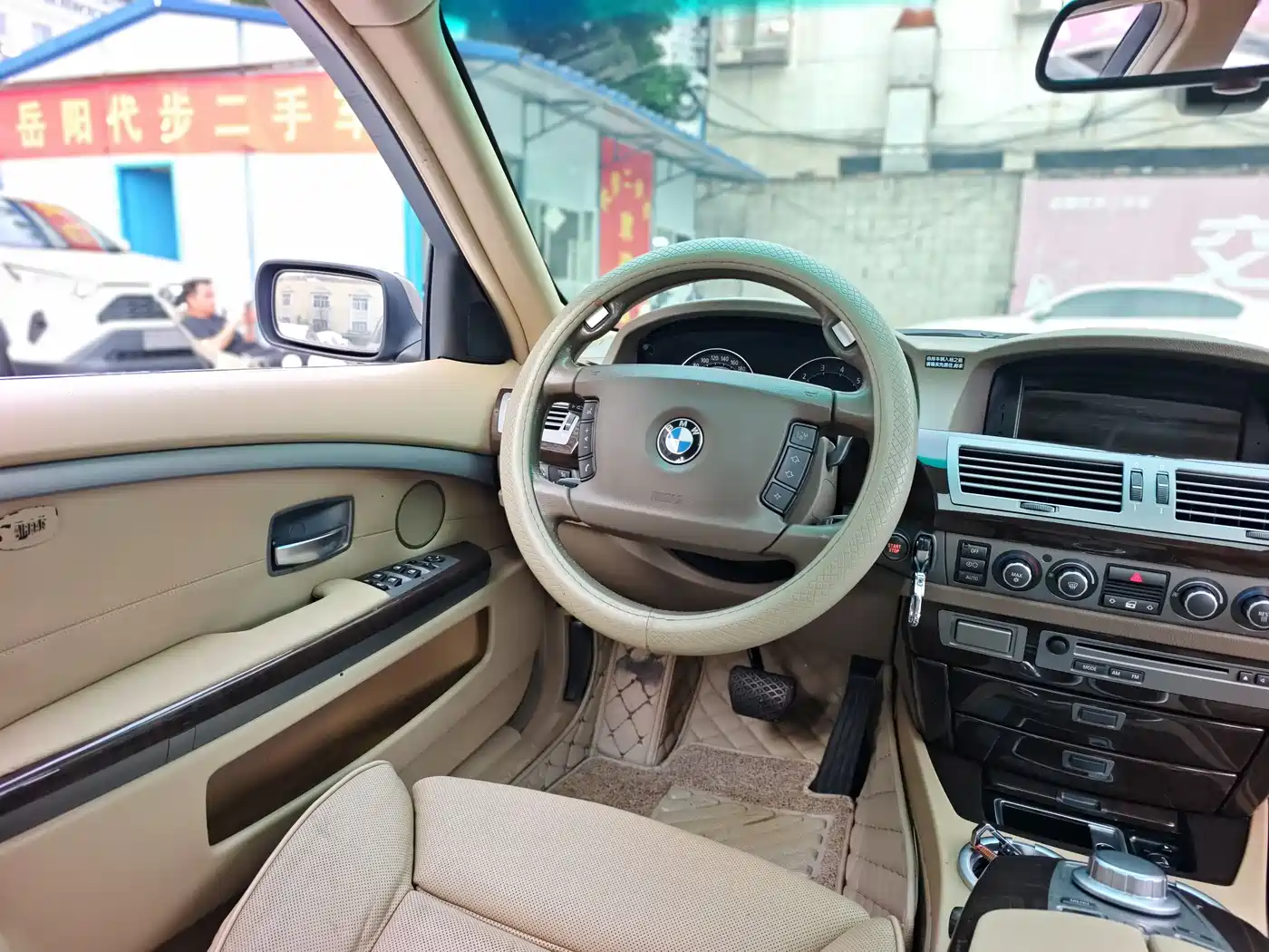 BMW 7 Series 2005 Model 740Li фото 8