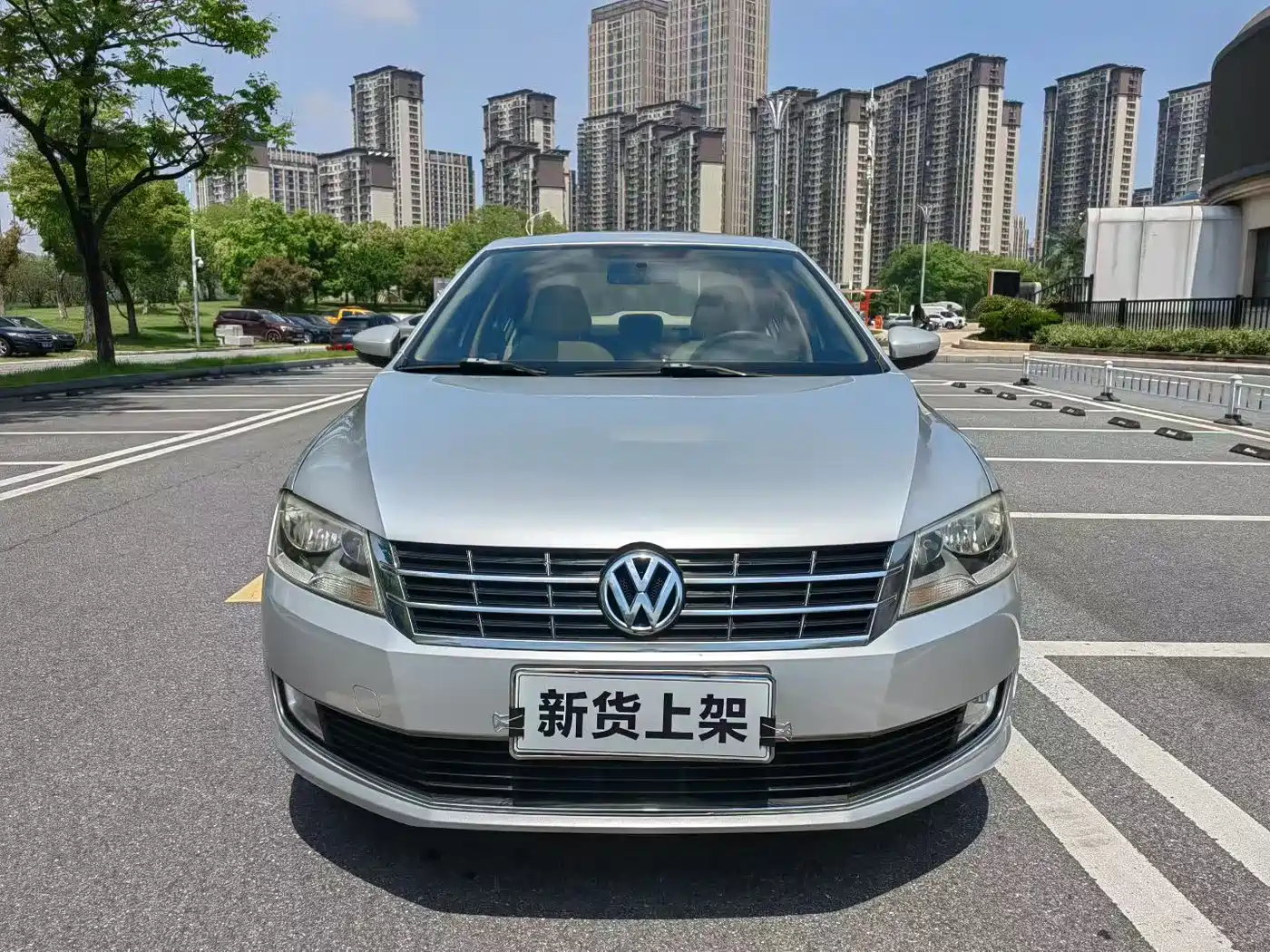Volkswagen Lavida 2013 1.4TSI DSG Comfort Edition фото 2