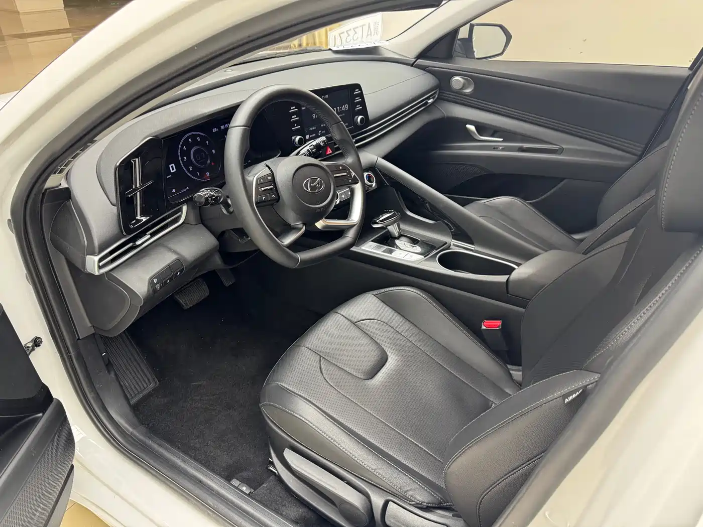 Hyundai Elantra 2022 1.5L CVT GLX Elite Edition фото 4