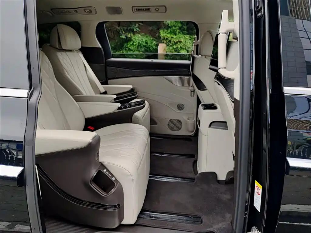 Denza D9 2025 DM-i Smart Drive Edition 1020 AWD Prestige фото 11