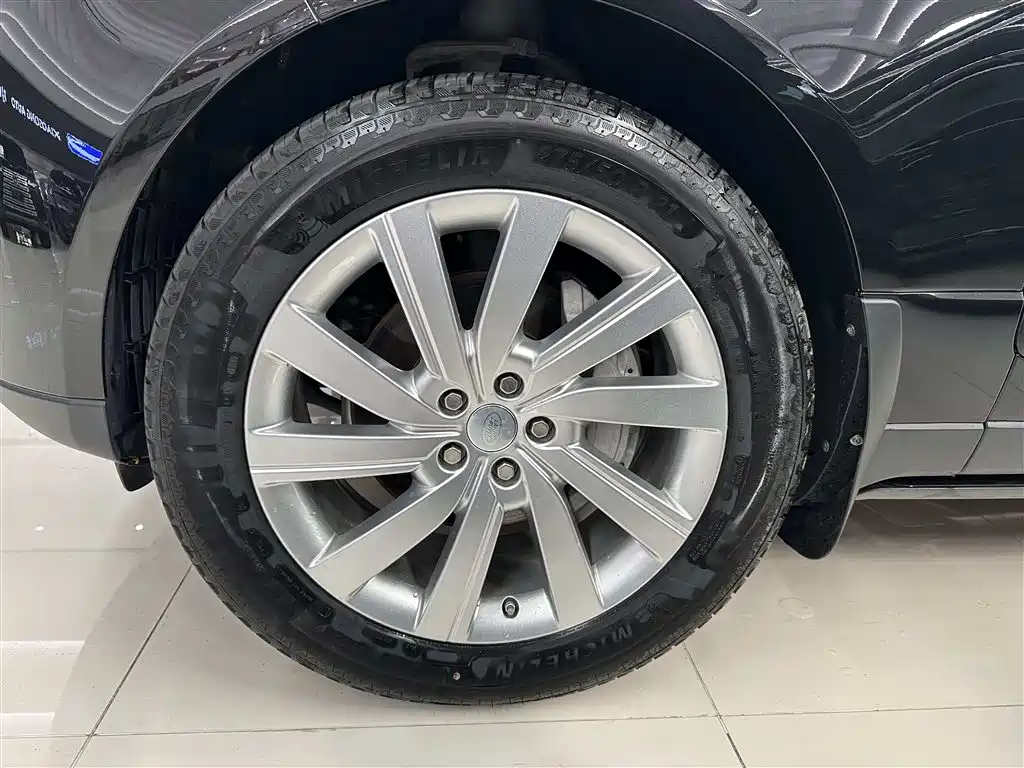 Land Rover Range Rover 2019 3.0 SC V6 Golden Age Edition фото 5