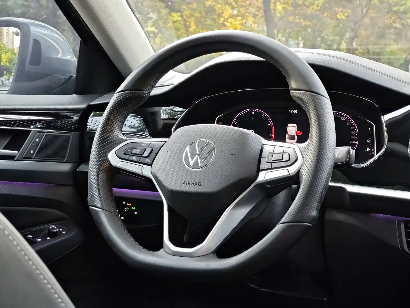 Volkswagen Passat 2022 330TSI Starlight Elite Edition фото 5