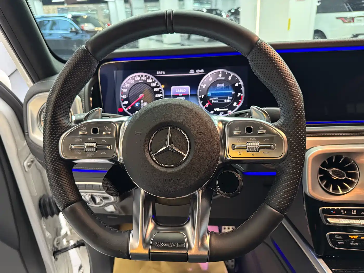 Mercedes-Benz G-Class AMG 2022 AMG G 63 фото 13
