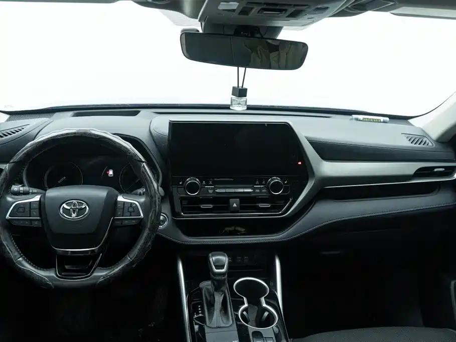 Toyota Highlander 2023 2.5L Smart Hybrid Dual Engine AWD Premium 7-Seater фото 18