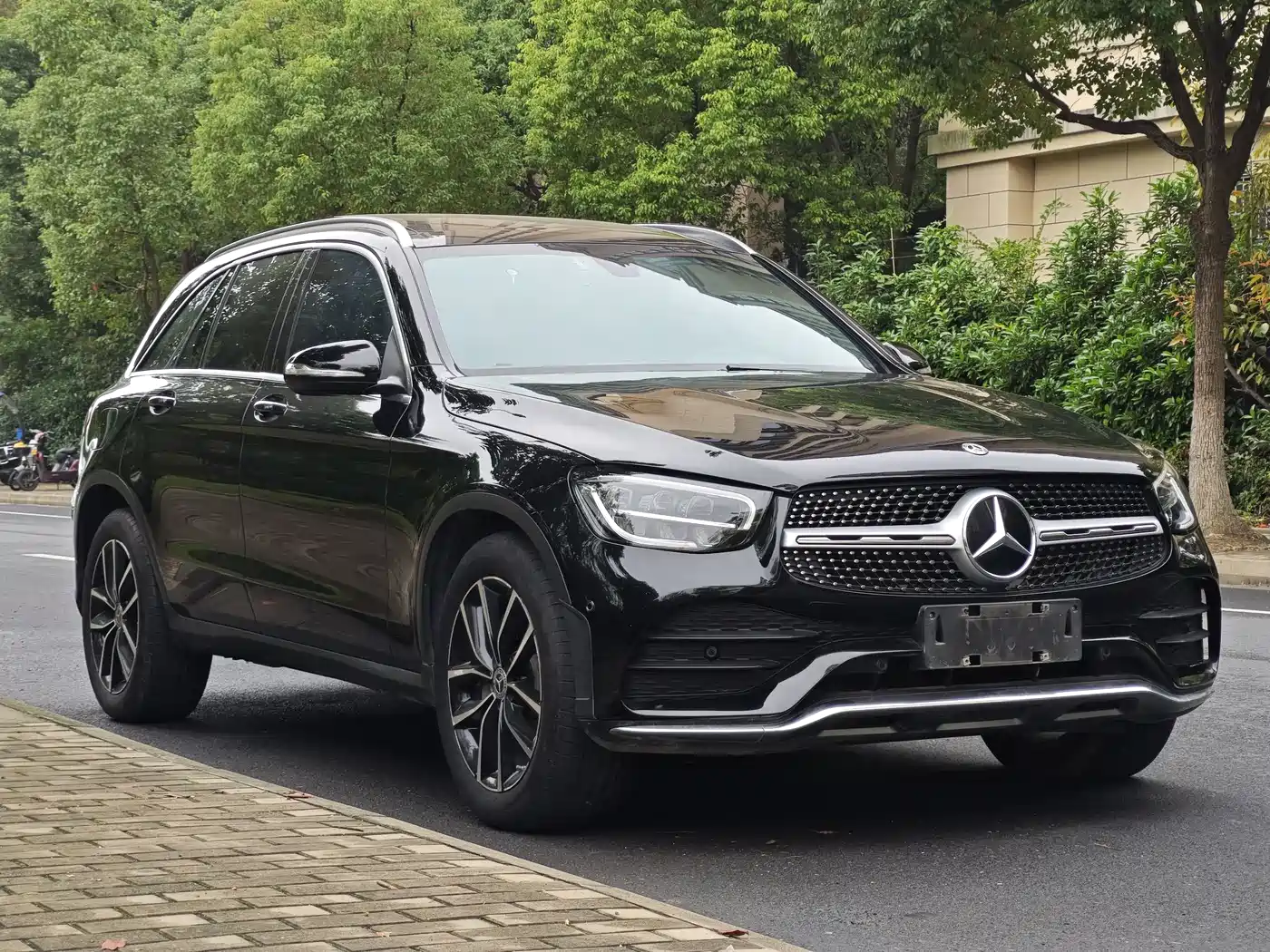 Mercedes-Benz GLC 2020 Facelift GLC 260 L 4MATIC Luxury фото 3