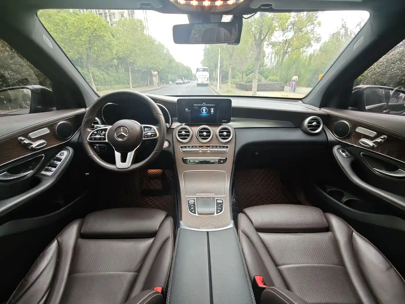 Mercedes-Benz GLC 2020 Facelift GLC 260 L 4MATIC Luxury фото 11