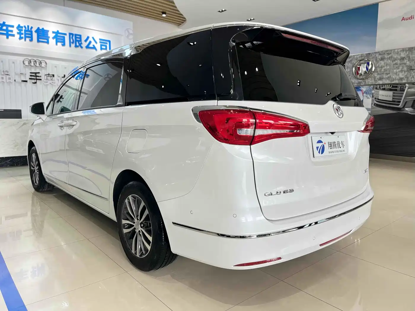 Buick GL8 2018 ES 28T Luxury Type China VI фото 6