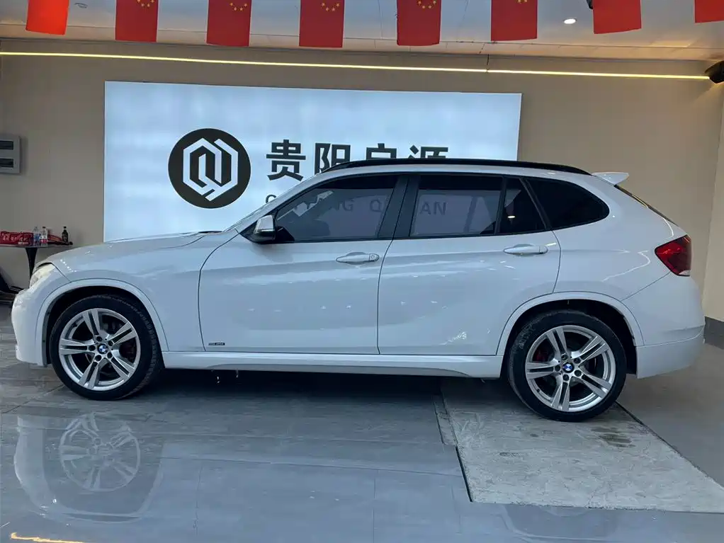 BMW X1 2015 Model sDrive18i Fashion Advanced Edition фото 3
