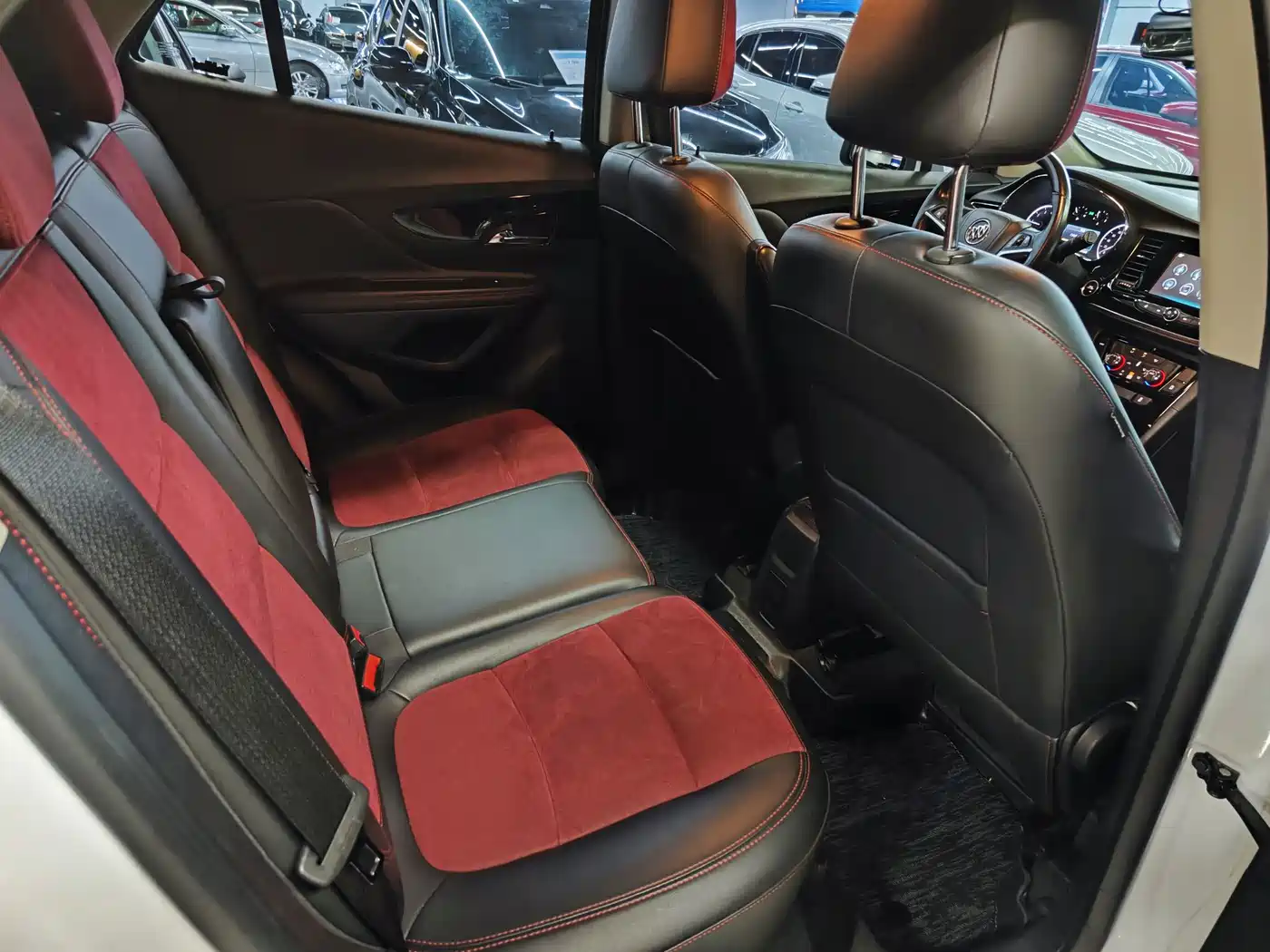Photo 10 - Buick Encore