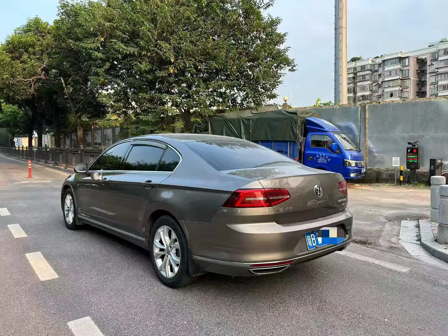 Фото 5 - Volkswagen Magotan
