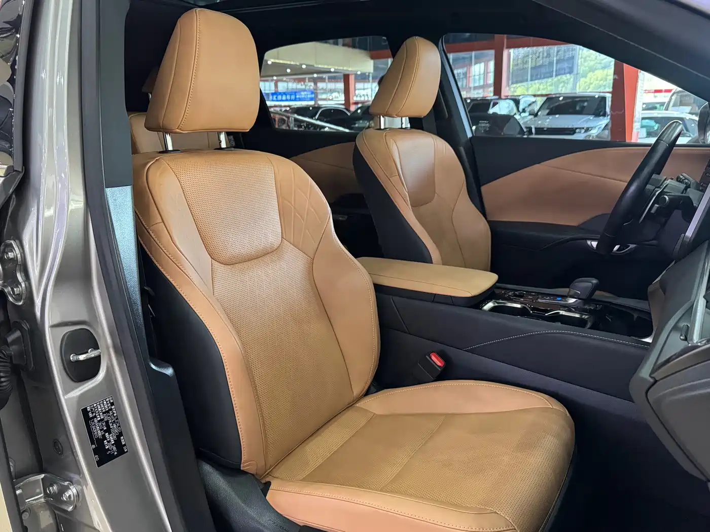Lexus RX 2023 350h 4WD Pure Edition фото 15