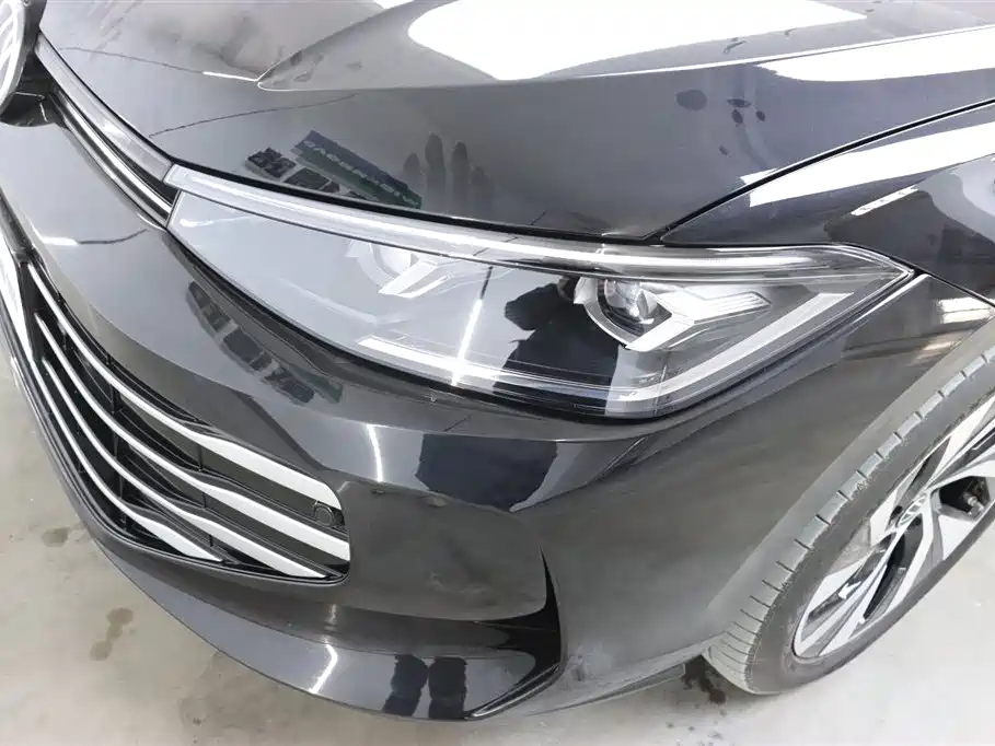 Volkswagen Passat 2025 Pro 380TSI Dragon Glory Edition фото 34