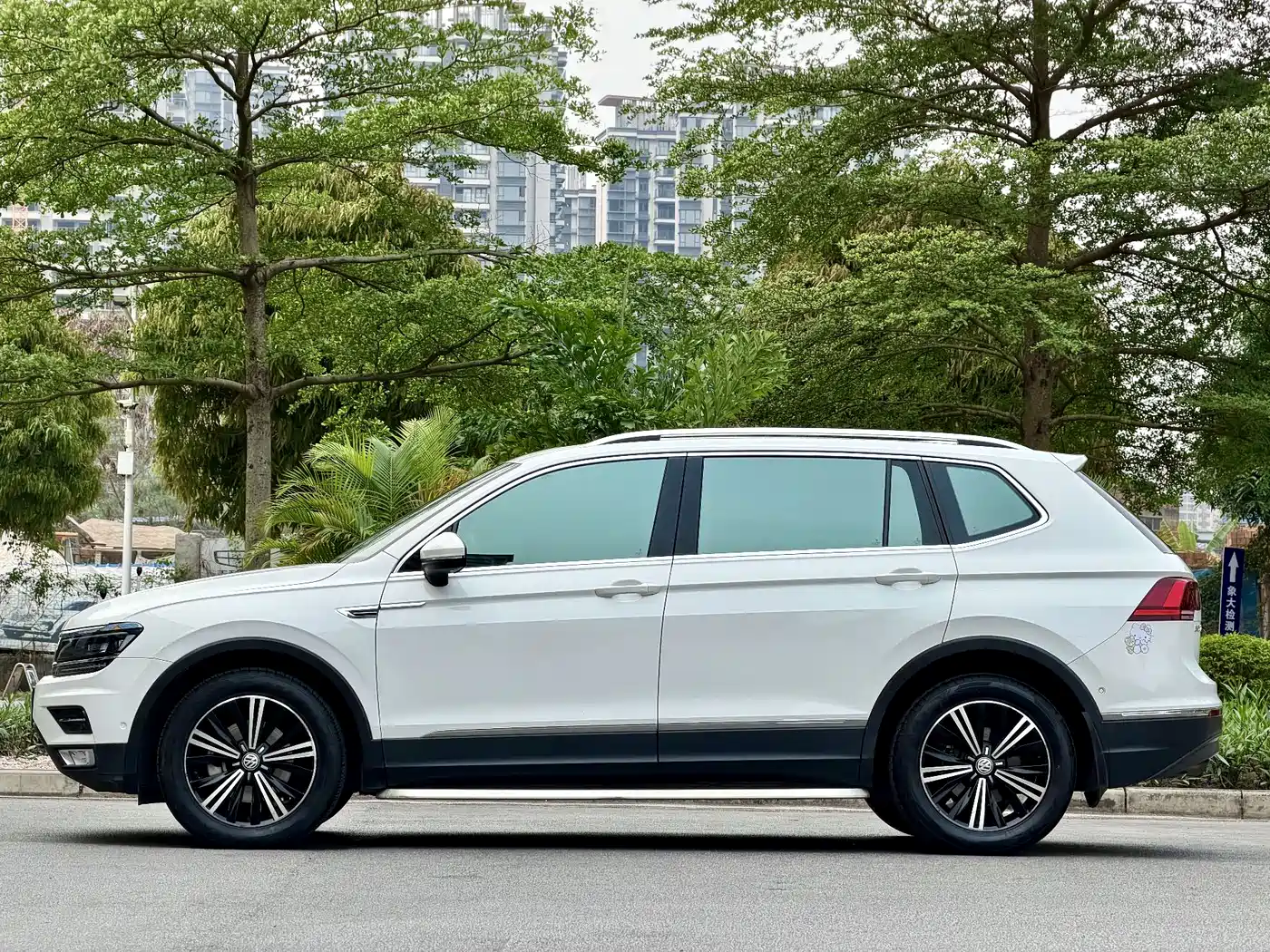 Volkswagen Tiguan L 2017 330TSI Automatic 2WD Flagship Edition фото 4