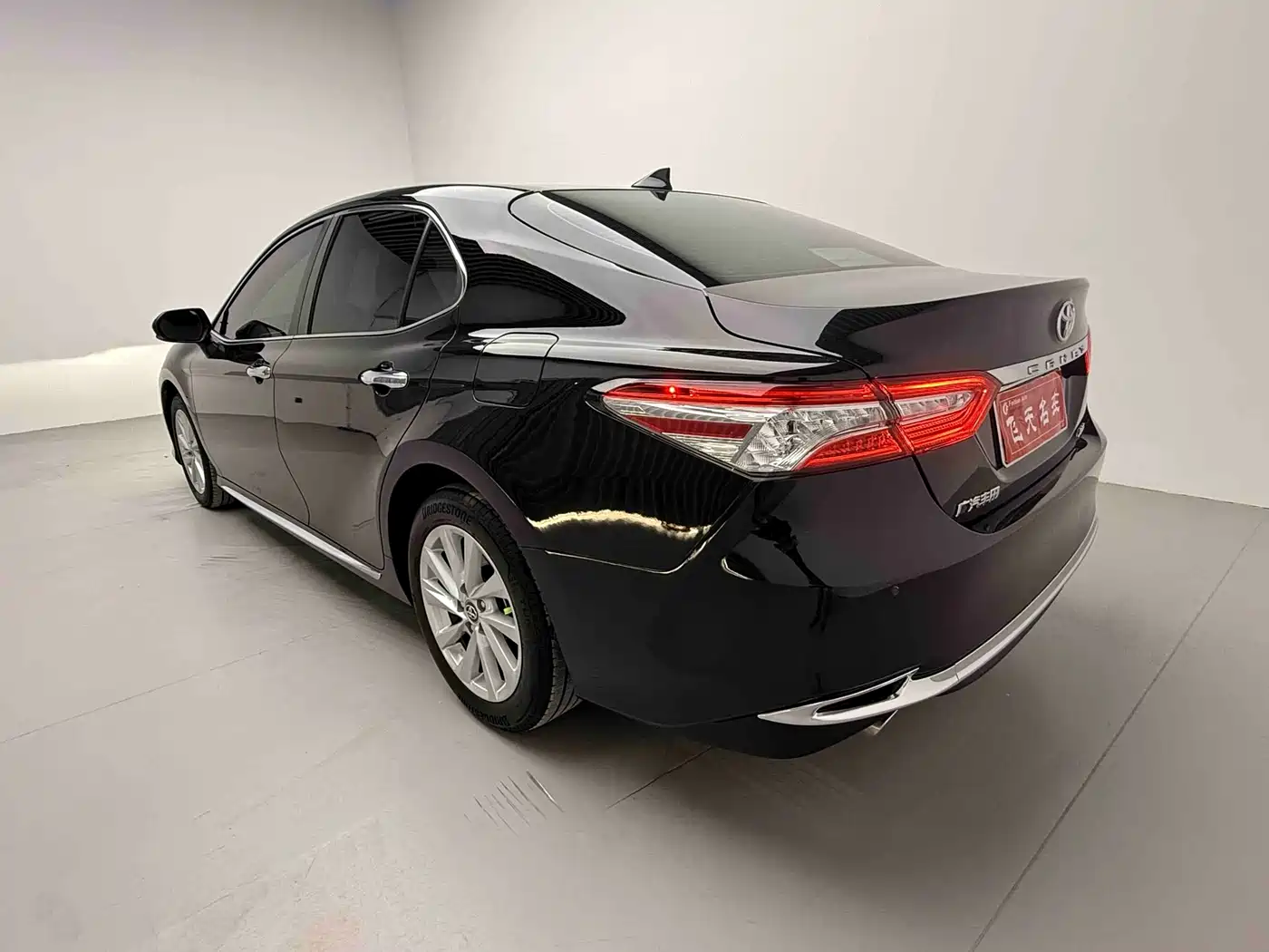 Toyota Camry 2023 2.0G Luxury Edition фото 4