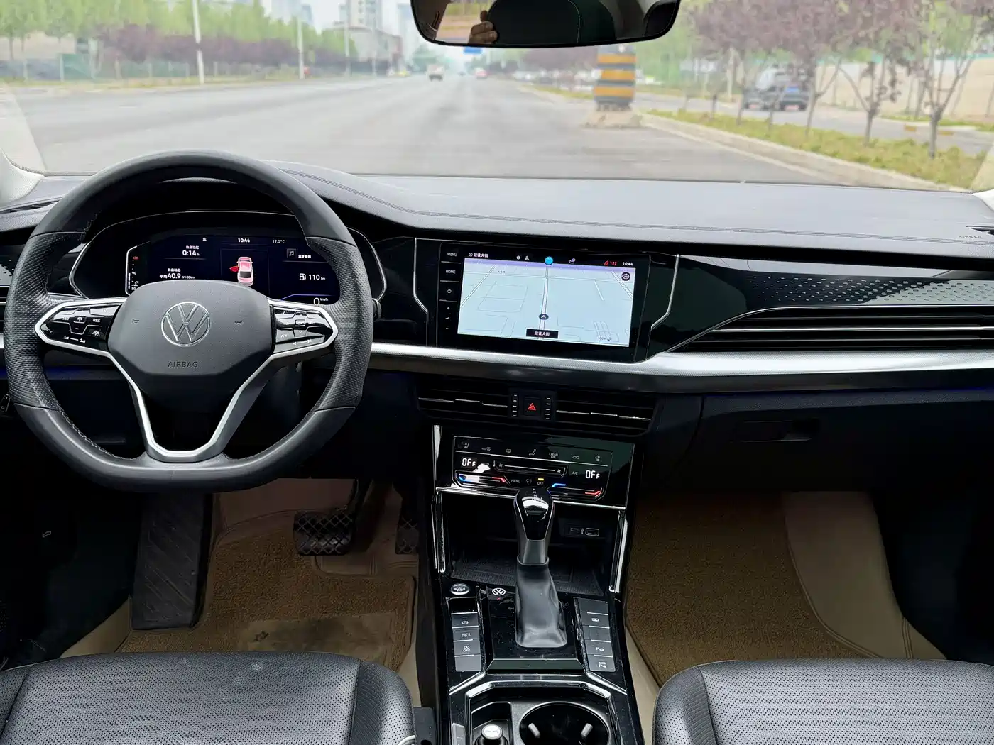 Volkswagen Passat 2023 Facelift 330TSI Starlight Premium Edition фото 13
