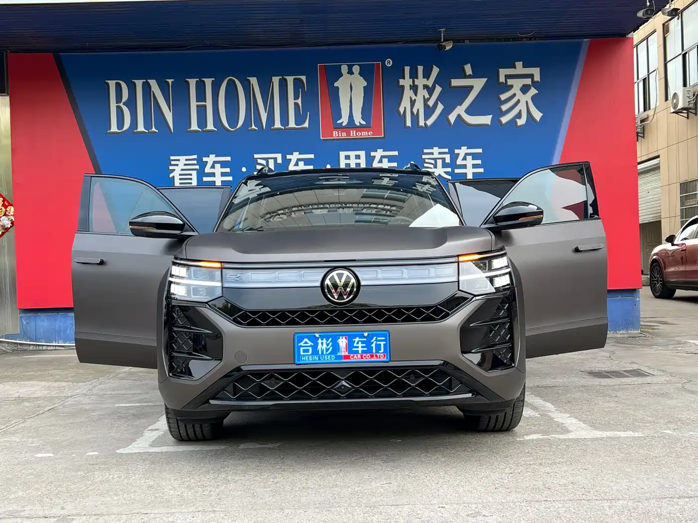 Volkswagen Teramont 2025 Teramont Pro 450TSI 4WD Summit Edition фото 25