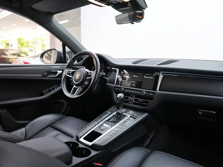 Porsche Macan 2021 Macan 2.0T фото 11
