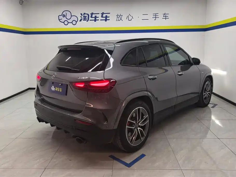 Mercedes-Benz GLA AMG 2024 AMG GLA 35 4MATIC фото 3