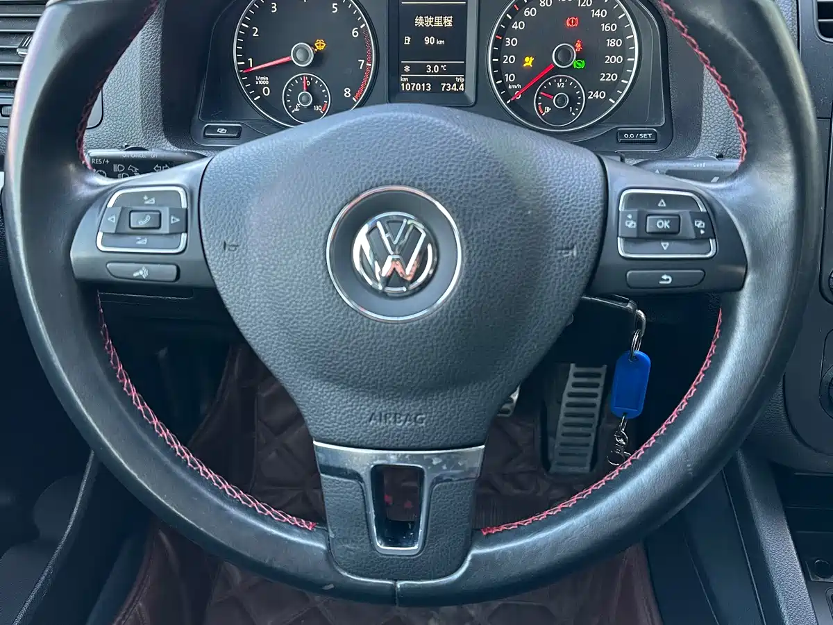 Volkswagen Sagitar 2011 1.8TSI Automatic Champion Edition фото 10