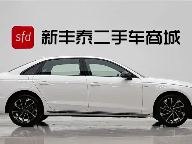 Audi A4L 2023 40 TFSI Luxury Sport — фото 3