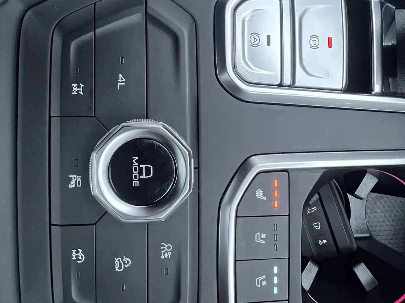 Tank 400 New Energy 2024 Hi4-T Off-Road Edition фото 25