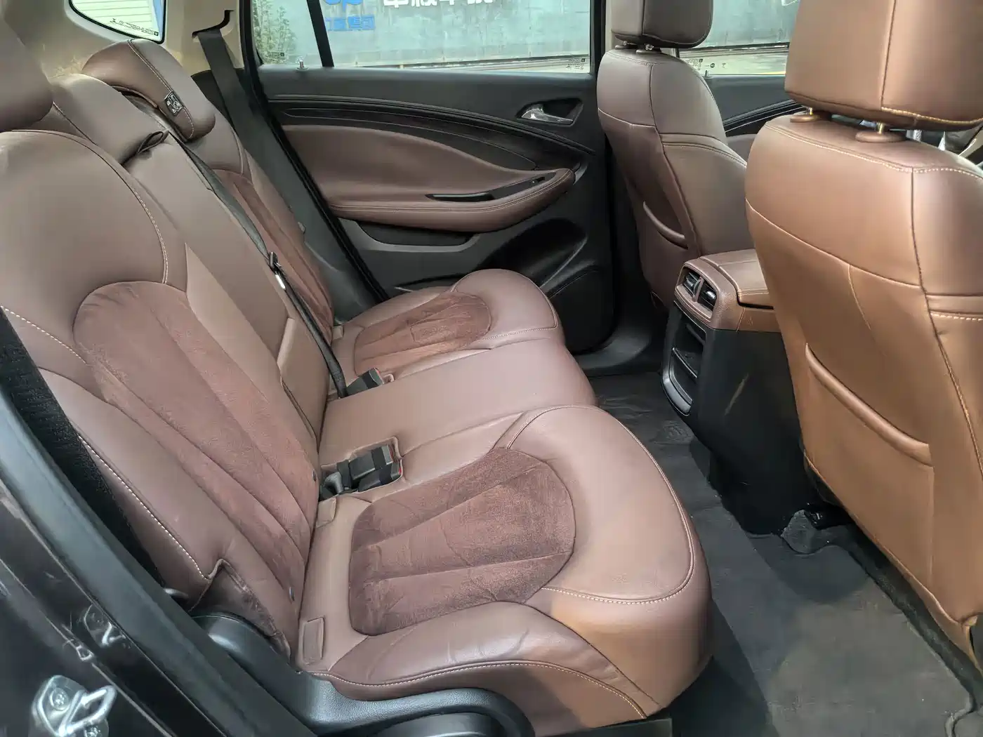 Фото 10 - Buick Envision Plus